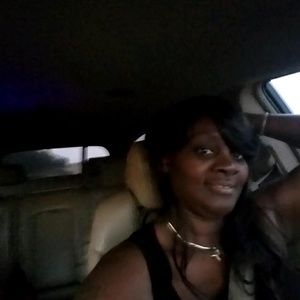 Meet your Posher, Yolanda